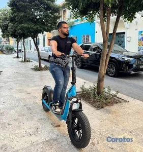  ¡Como nueva! Muy poco uso y en excelente estado. 