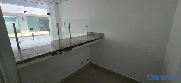 oficinas y locales comerciales - local 1er piso juan Pablo duarte próximo carrera santiago  6