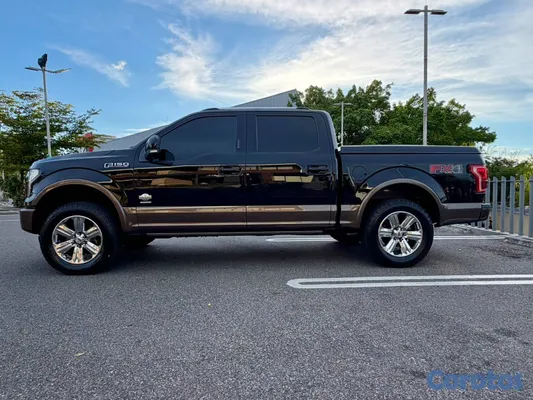 jeepetas y camionetas - 2016 Ford F150 Doble Cabina King Ranch - Clean Car 6