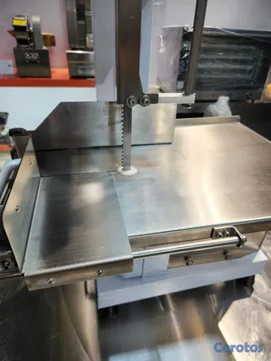 equipos profesionales - Sierra sin fin cortadora de hueso de mesa para cortar carnes sinfin 6