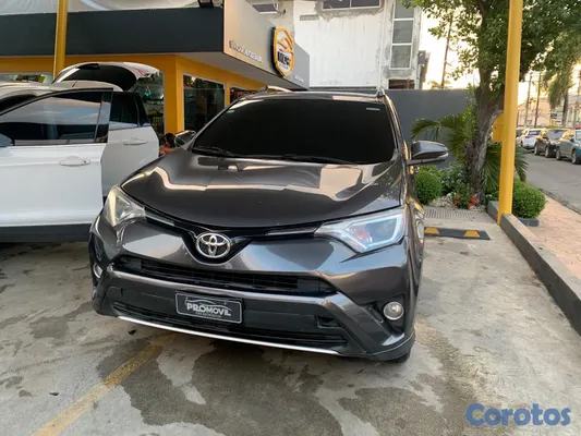 jeepetas y camionetas - TOYOTA RAV4 2016 XLE 5