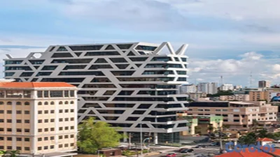 Alquilo local comercial en torre corporativa