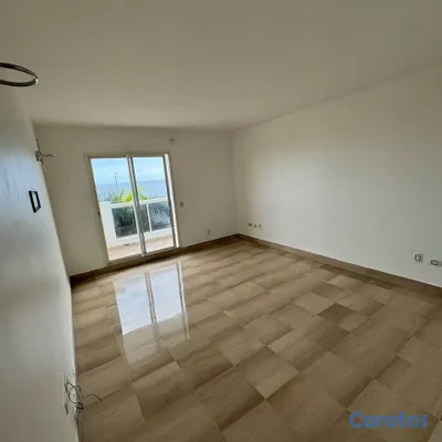 apartamentos - Apartamento de 3 habitaciones en alquiler frente a 4