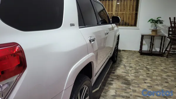 jeepetas y camionetas - Toyota 4 Runner 2013 SR5 3