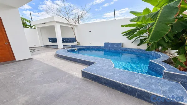 casas - Casa de Lujo en Venta con Piscina en Prado Oriental, Autopista de San Isidro 7