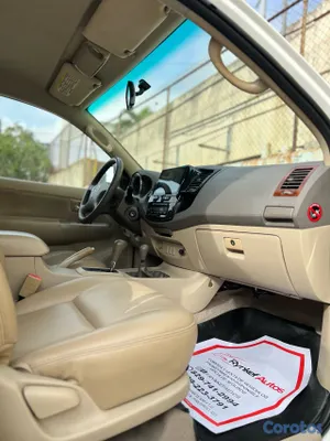 jeepetas y camionetas - Toyota Fortuner SRV 2008 9