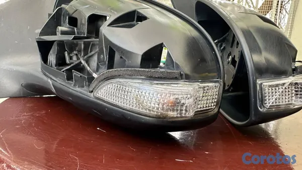 accesorios para vehiculos - RETROVISORES BRAZO COMPLETO TOYOTA COROLLA 2018  5