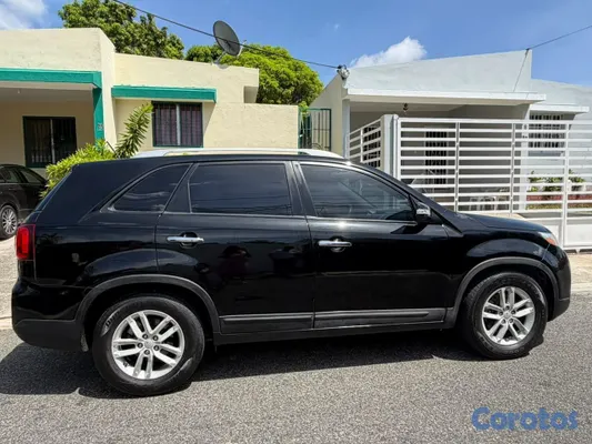 jeepetas y camionetas - Kia Sorento LX 2014 5