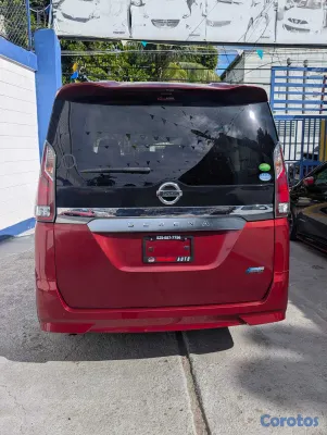 jeepetas y camionetas - NISSAN SERENA 2021 4