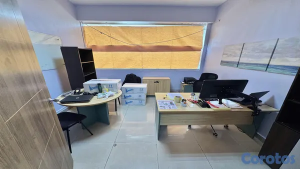 oficinas y locales comerciales - Oficina en Ensanche Quisqueya (Sin Mobiliario) 3