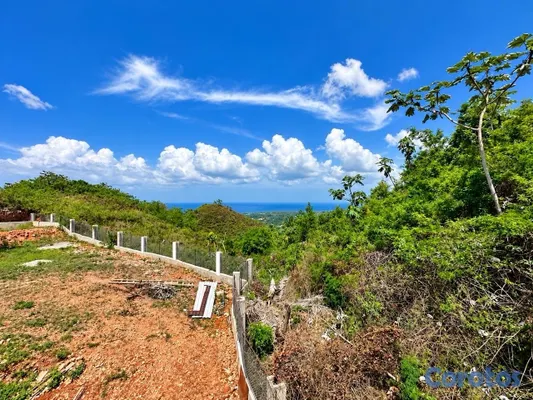 casas vacacionales y villas - Terreno con casa de huéspedes y vista al océano en Cosón, Las Terrenas 2