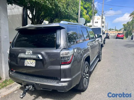 jeepetas y camionetas - Toyota 4runner limited 2015 5