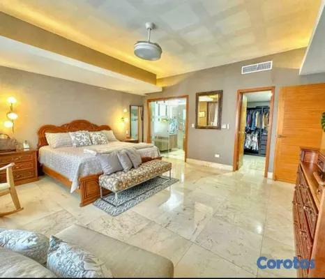 apartamentos - En Venta Elegante y amplio apartamento 3