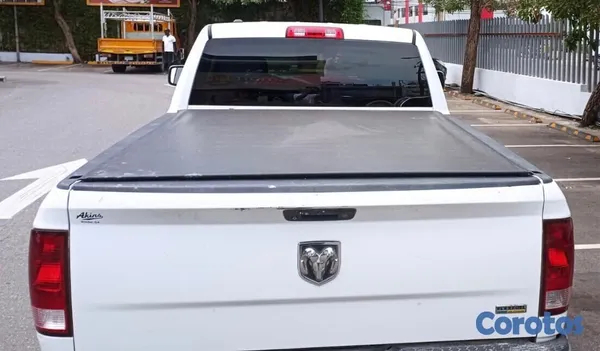 jeepetas y camionetas - VENDO CAMIONETA RAM 1500 2013 2