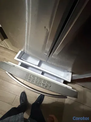 electrodomesticos - Nevera *Samsung* de 22 pies cúbicos en acero inoxi 4