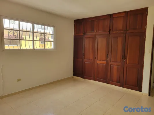 apartamentos - Av. indep. 2do piso. 2 habs. 2 baños. 2 parqueos
 7