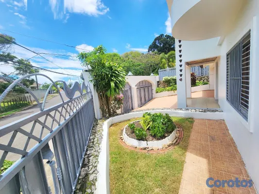 casas - CASA RENTA CERRO HERMOSO CON ESPACIOSO PATIO SANTI 2