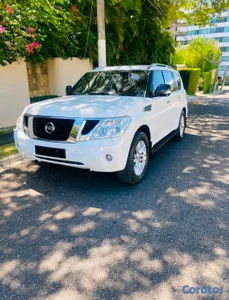 Nissan patrol 2011
