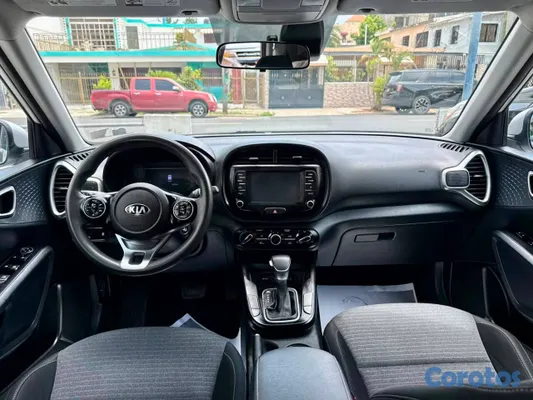 jeepetas y camionetas - Kia Soul S 2021 Clean Carfax Recien Importado 10