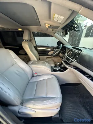 jeepetas y camionetas - Excelentes condiciones, millas originales 5