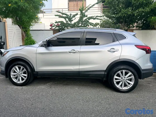 jeepetas y camionetas - Nissan rouge sport 2018 7