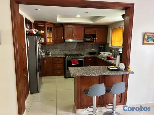 casas - vendo casa residencial Santo Domingo próximo a Isabela Aguilar tres habitaciones 5