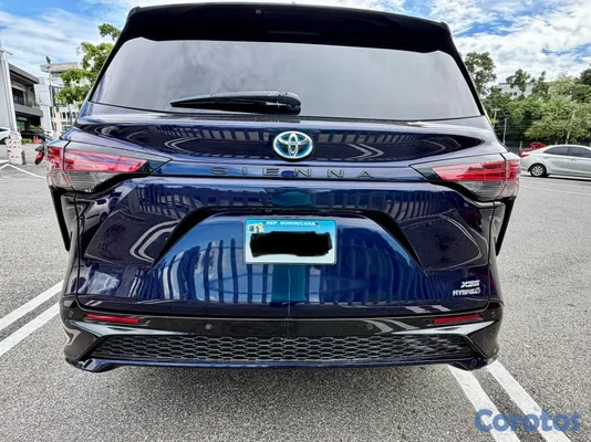 otros vehiculos - 2022 Sienna XSE Híbrida 45 KMS X galón - Clean Carfax
 7