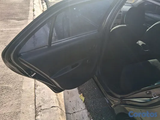 carros - toyota yaris 2006, automatico 14
