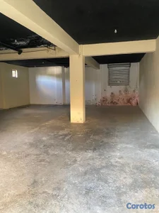 local para almacén, fábrica, panadería u otro tipo de negocio 