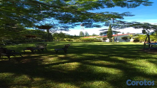 casas vacacionales y villas - Villa en venta en Jarabacoa | 2,000 m² de terreno  Precio: US$340,000 8