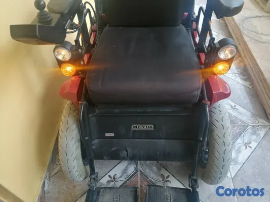 Salud y Equipamiento Médico - Silla Electrica traída desde Alemania. 4