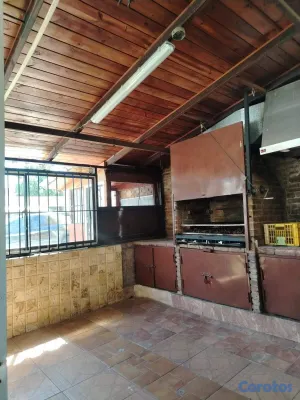 oficinas y locales comerciales - Local Comercial Proximo Al Bravo Independencia 6
