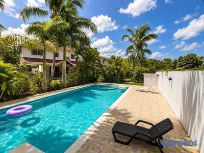 Villa de Oportunidad con Financiamiento Privado | Las Terrenas
