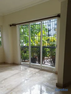 Urb Real Amplio apartamento excelente distribución