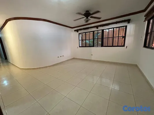 apartamentos - Apartamento en 1er nivel en venta en Mirador Norte 3