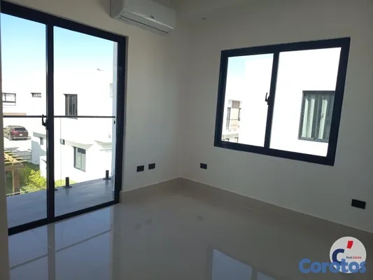 casas - AMPLIA Y ESPACIOSA VILLA PARA RENTA EN PASEO DEL S 14