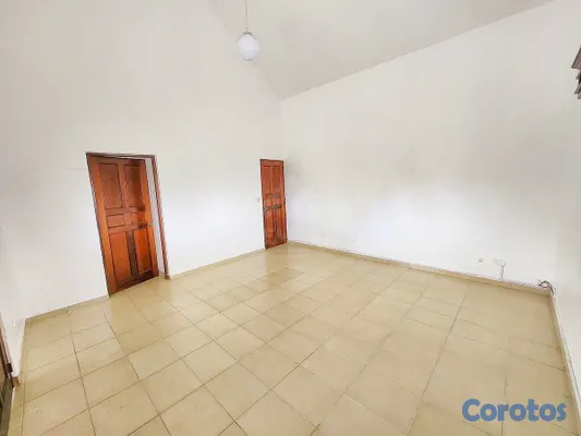 casas - CASA RENTA CERRO HERMOSO CON ESPACIOSO PATIO SANTI 10