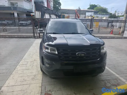 jeepetas y camionetas - Ford Explorer XLT 2017 4WD 3.5L Techo Panorámico  6