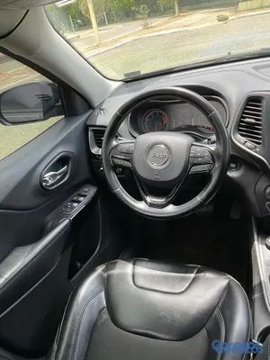 jeepetas y camionetas - 2020 Jeep Cherokee Lattitude 4WD con full power y mantenimiento al día 9