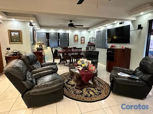 casas - Hermosa y acogedora casa en residencial cerrado en 12