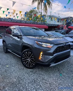 TOYOTA RAV4 2023 LE PLUS 🤭