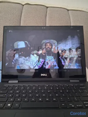 computadoras y laptops - Laptop Dell 2 in 1 i5 8va gen 2