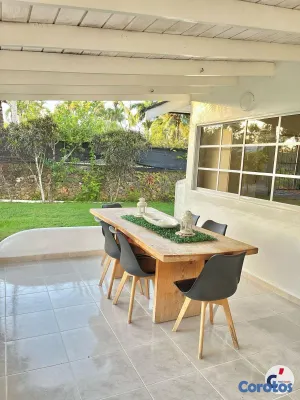 casas - Alquiler de Villa de Ensueño: Piscina Privada, Seg 17
