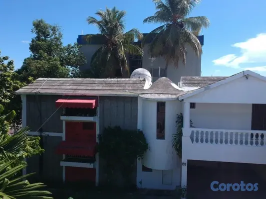 casas - Casa de 4 Habitaciones en Alquiler en Herrera con 7 Parqueos 3