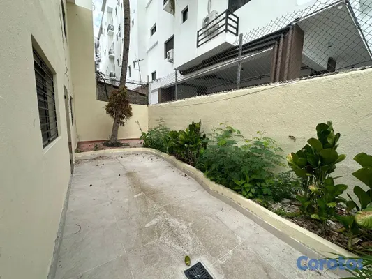 casas - Casa de 2 niveles en venta en Villa Aura 2