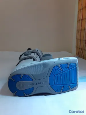 Salud y Equipamiento Médico - Bota ortopedica para adultos. 
Talla: XL 6