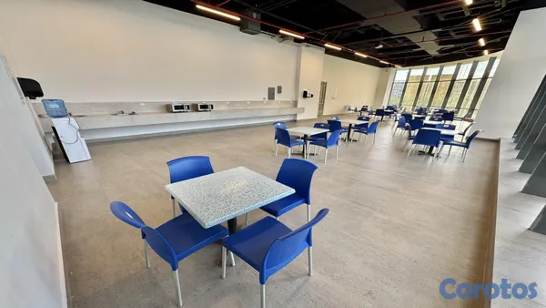 oficinas y locales comerciales - Oficina Ejecutiva Nueva en Piantini 6