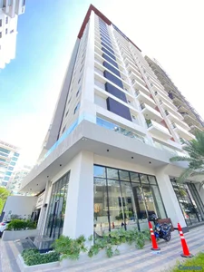 Amplio y elegante penthouse con vista 360 en  Naco. Este cuenta con 3 niveles 