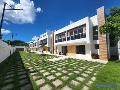 VILLA EN JUAN DOLIO US$160K - Townhouse 2 Hab / 2 