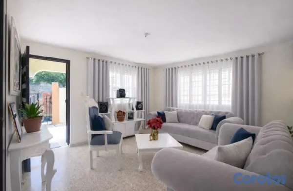 casas - CASA DE 2 NIVELES EN VENTA EN MIRAMAR, AV. INDEPENDENCIA  3